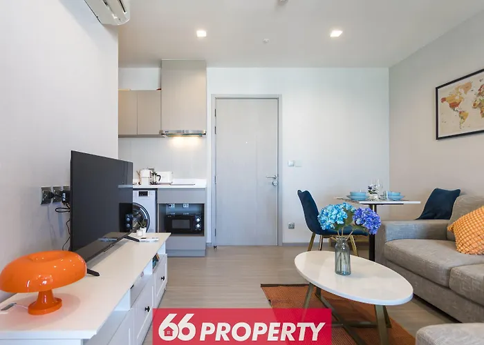 Cozy Sky Retreat Walk To Bts, Sukhumvit Soi 62 Apartment *